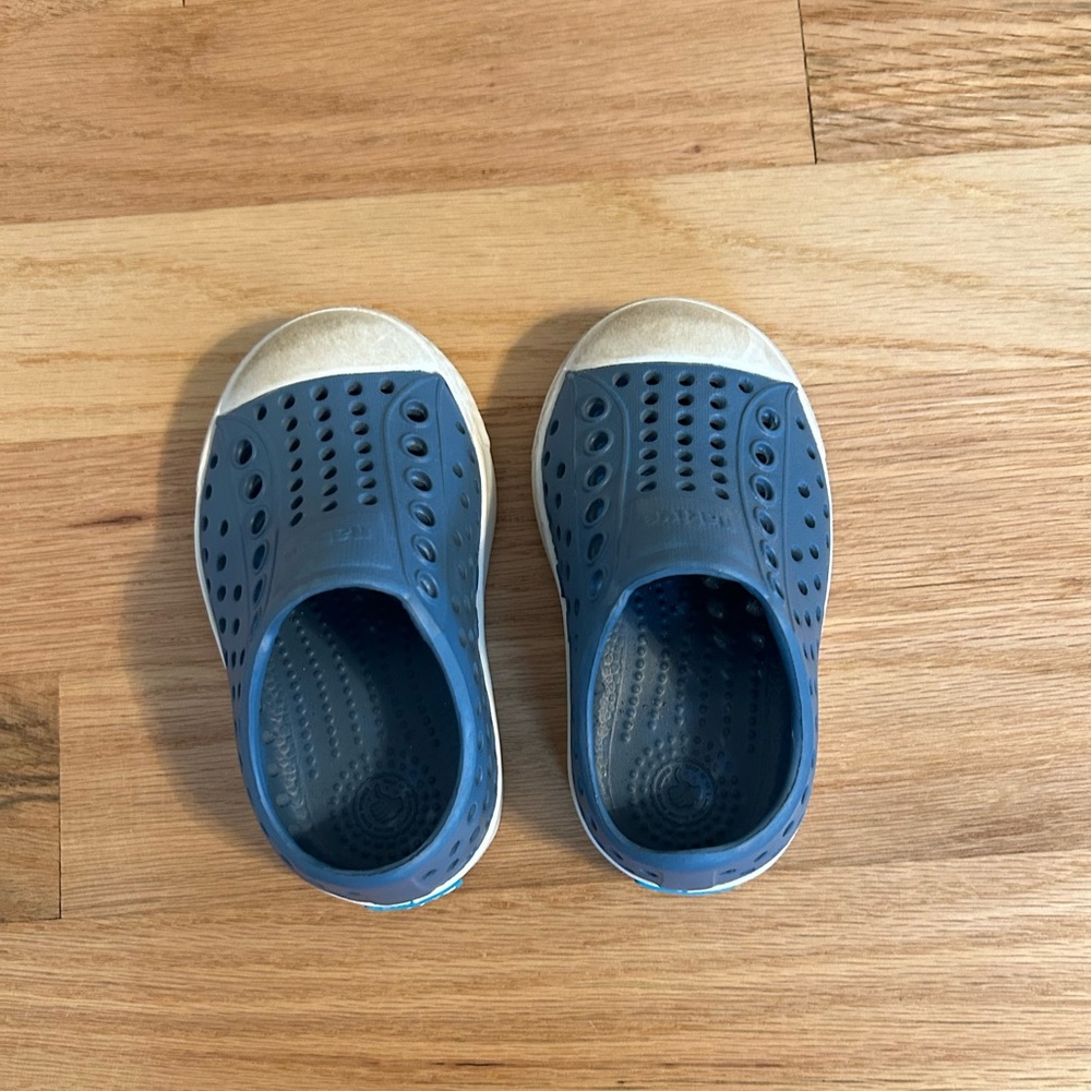 Hardly worn blue baby native Jefferson slip on shoes size 4